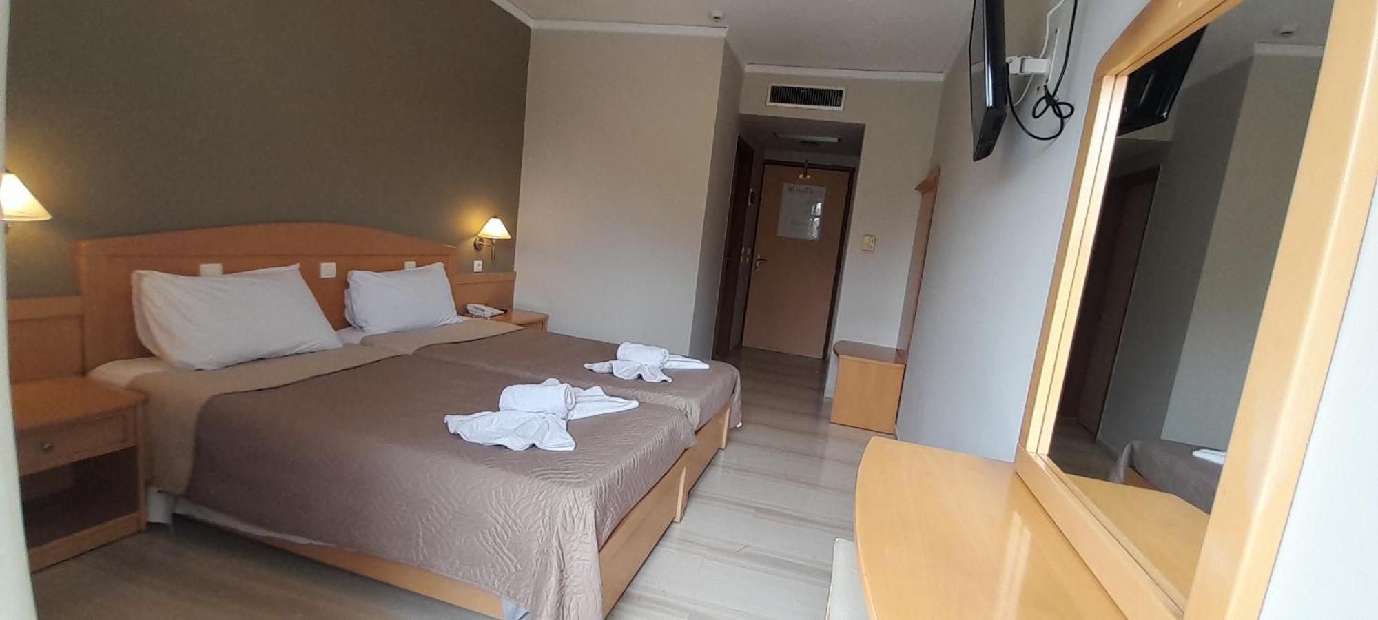Hotel Serenity Tolón Esterno foto