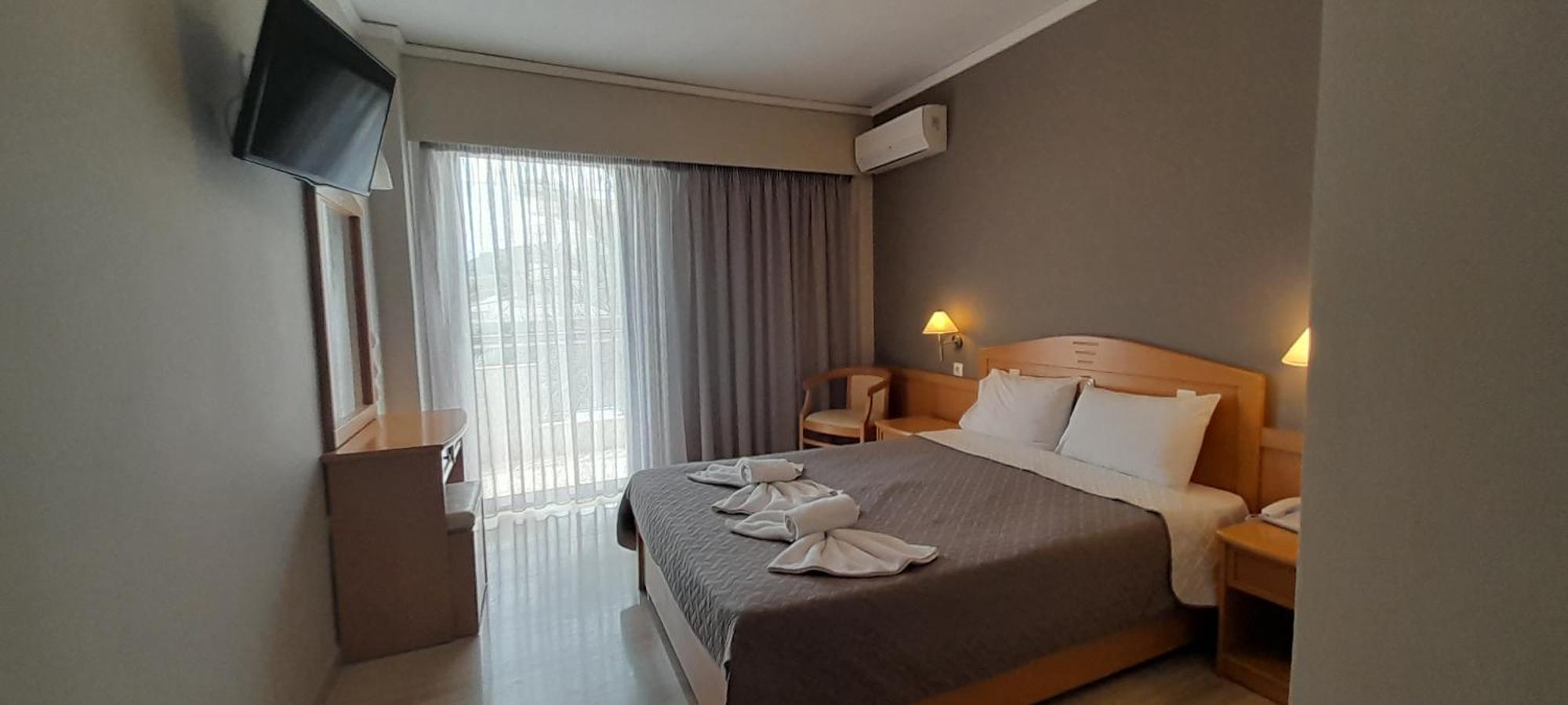 Hotel Serenity Tolón Esterno foto